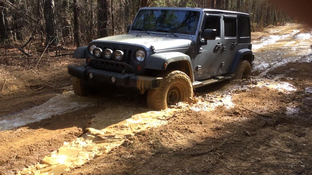 Jeep Gladiator Current and former Jeep owners Attachment-1