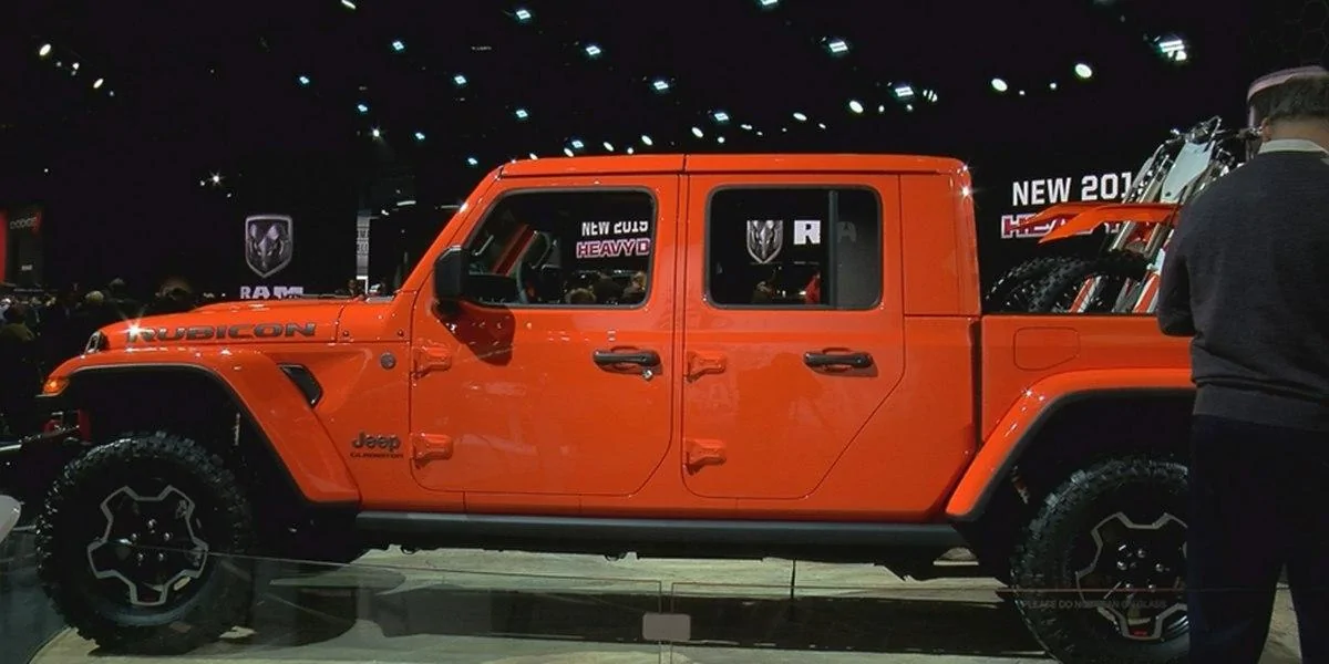 Jeep Gladiator Jeep Brand Director: Gladiator Hits Showrooms at End of June 2019 YOY6PWXXRBHJFE7YGPDCBKPO3A.png