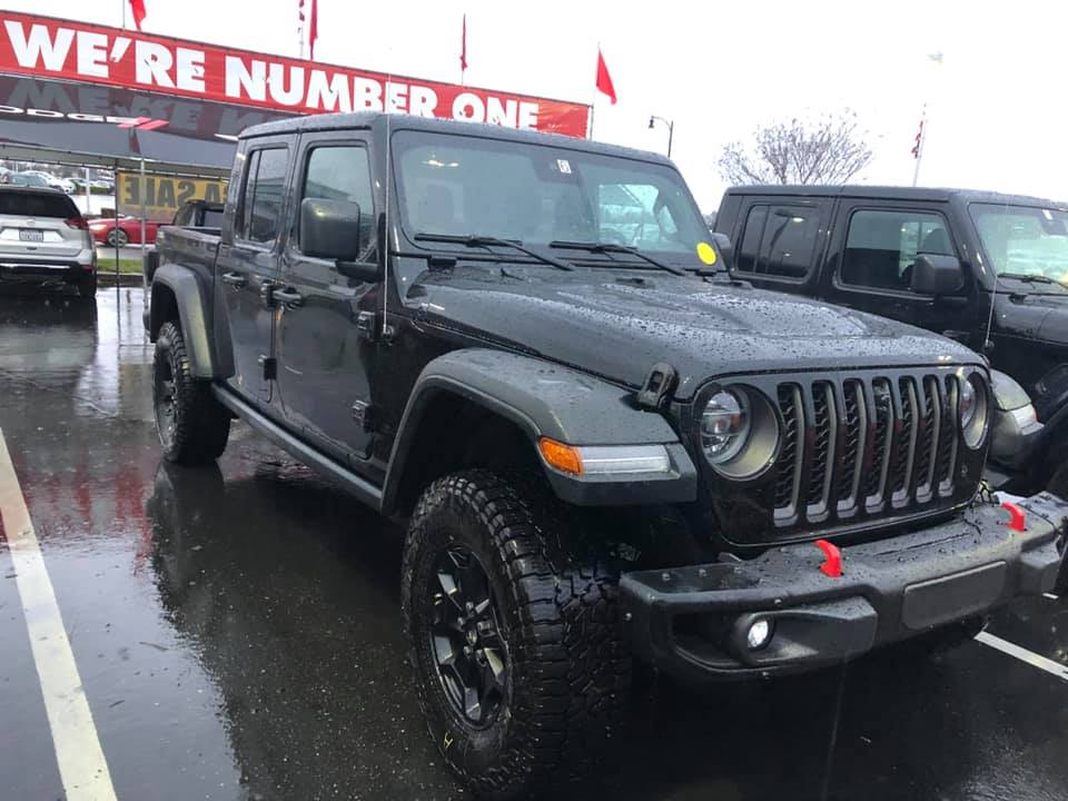 Jeep Gladiator Build and Price is up on Jeep.com!!!! (minus the price part) pic 3