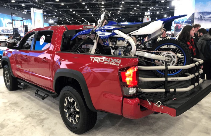 Jeep Gladiator Neat small features from Detroit auto show upload_2019-1-21_8-36-30