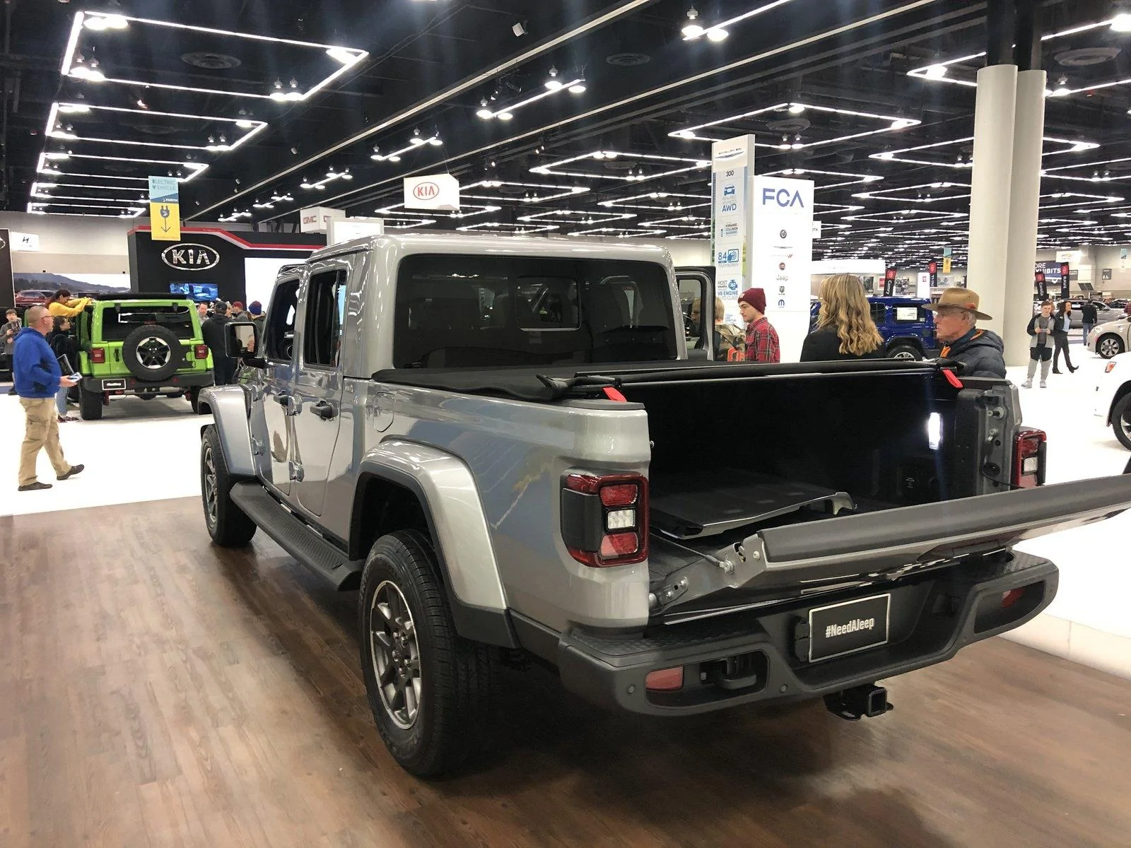 Jeep Gladiator JT sightings at consumer to shows? F1AF6D02-1FE3-483A-9608-F6B94A1C64F3