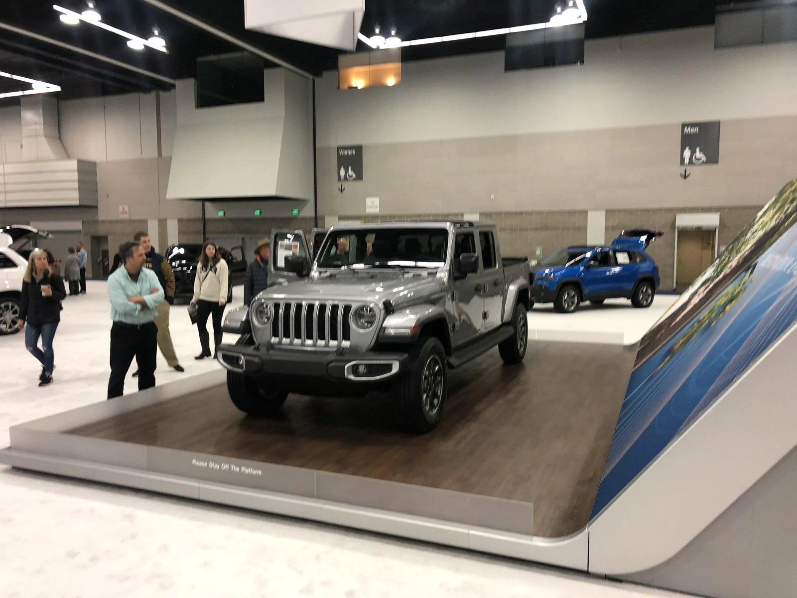 Jeep Gladiator JT sightings at consumer to shows? 78EFDD1C-093B-4253-8D73-2729EAADC26C