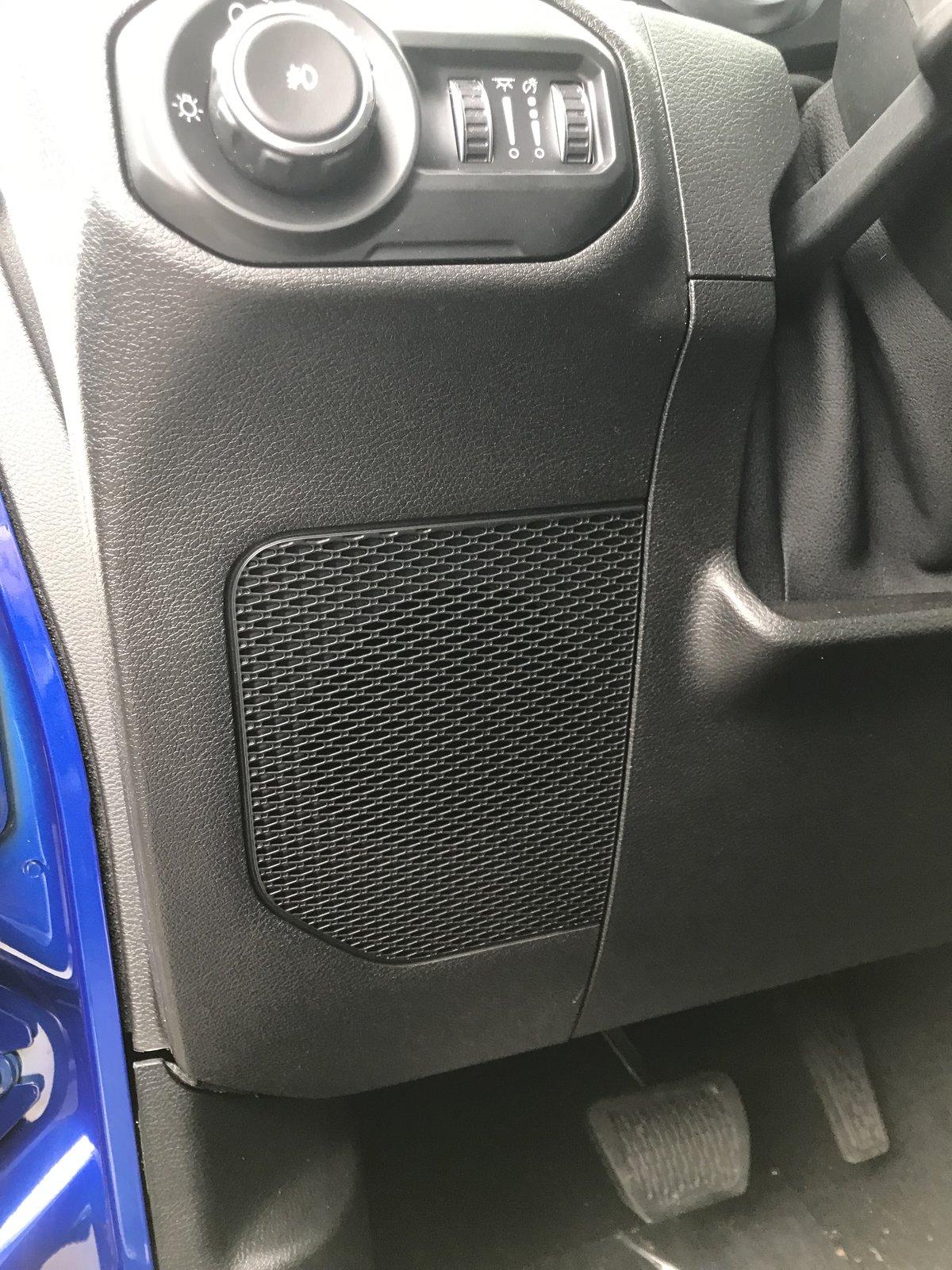 Jeep Gladiator Location of speakers 6580F507-6D02-4A25-8741-E8F8CFF12B81