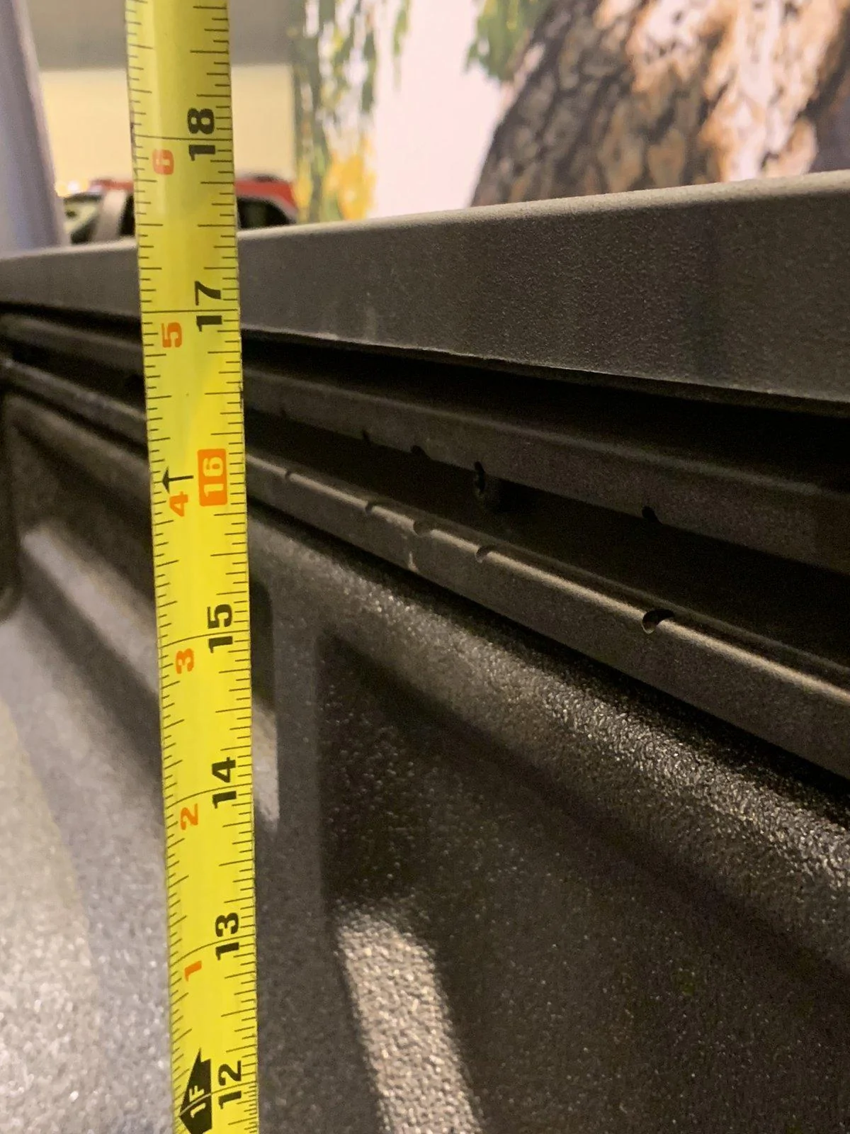 Jeep Gladiator Gladiator bed box depth / height is 17.5" from floor to top of rail IMG_0186