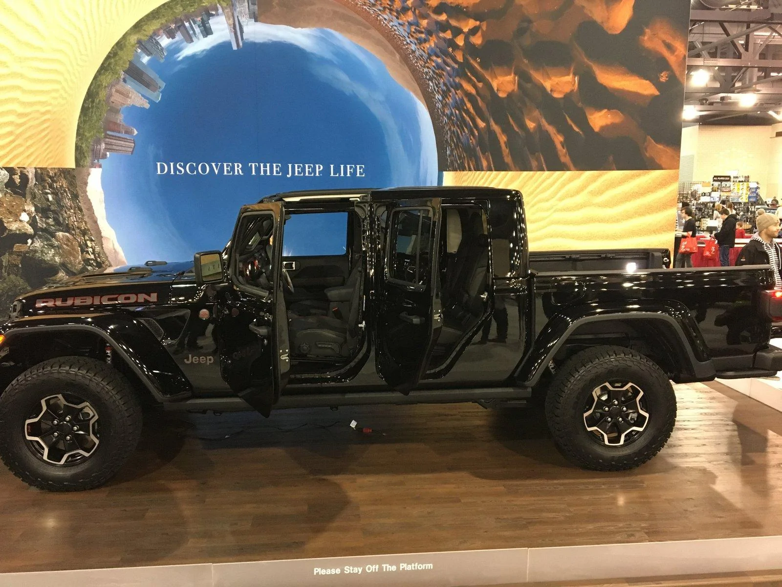 Jeep Gladiator BLACK Gladiator JT Club 5FDA9838-0118-4629-A68B-959879756108
