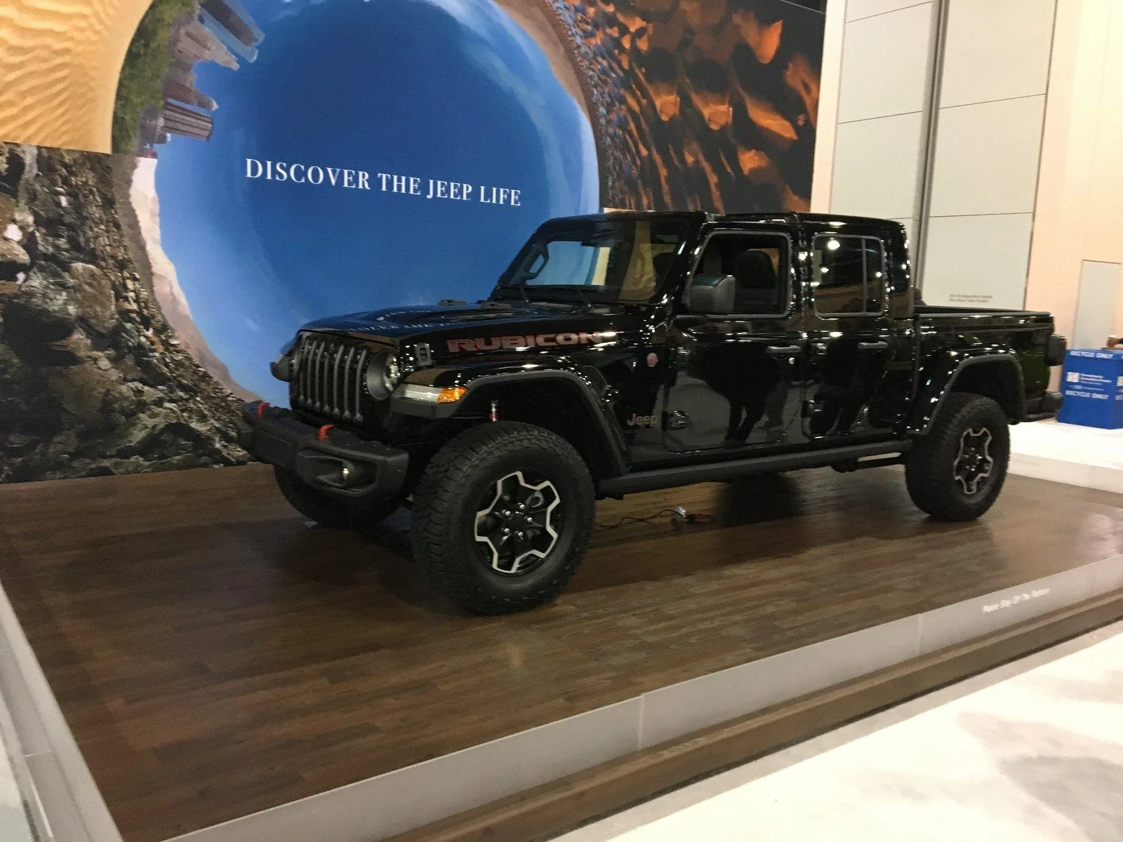 Jeep Gladiator BLACK Gladiator JT Club C63ECB8D-F808-4C5E-B9C0-120628524908