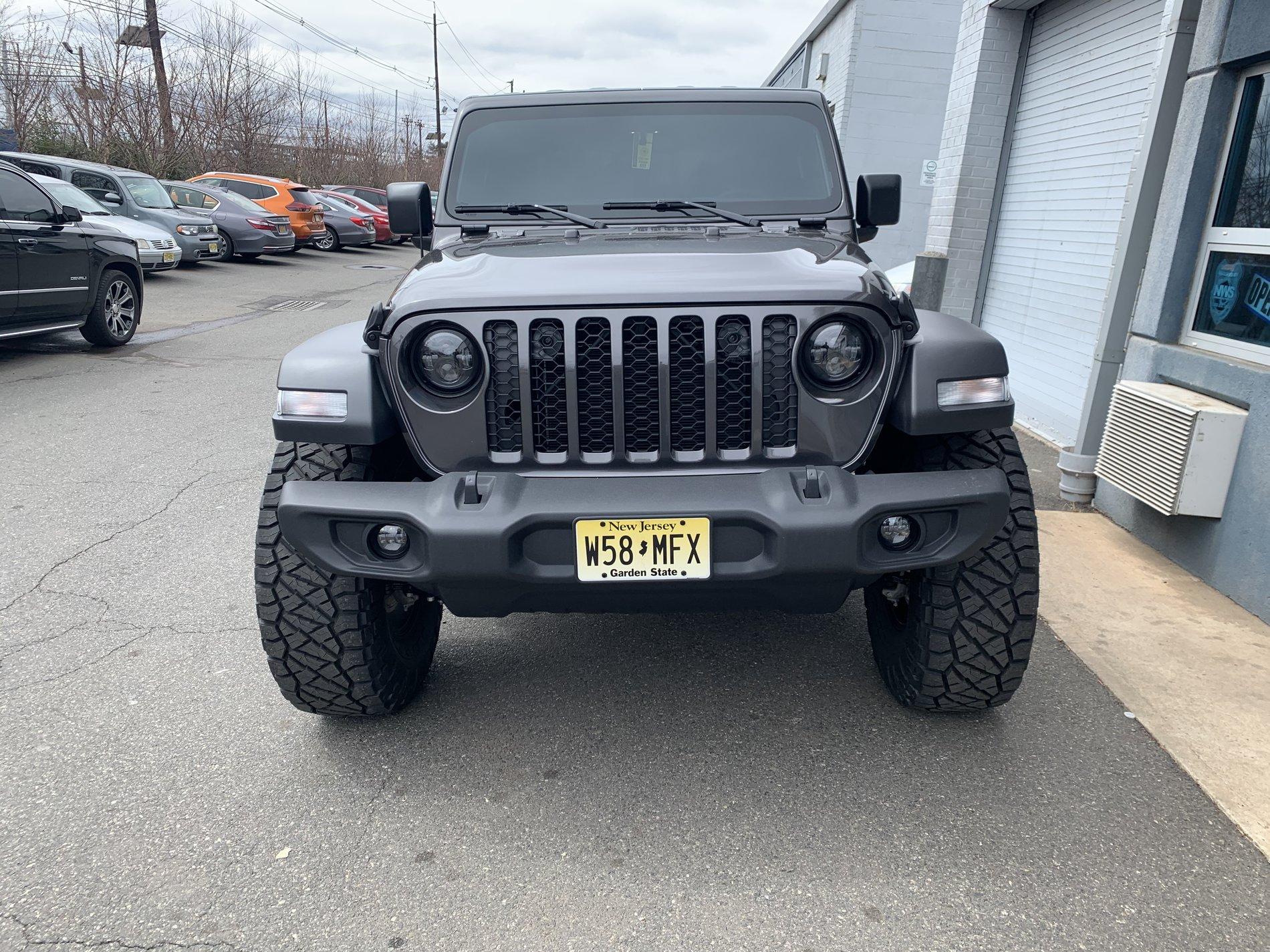 Jeep Gladiator Money Pit 6596334A-1DD8-460F-B9AA-30F87A9AC506