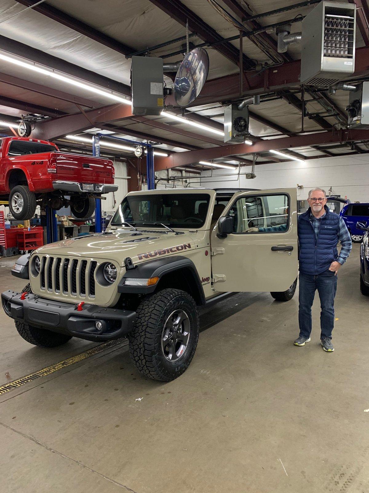 Jeep Gladiator Five Rubicon Wildpeak factory wheels/tireswheels and TPMS for $1200 IMG_4276