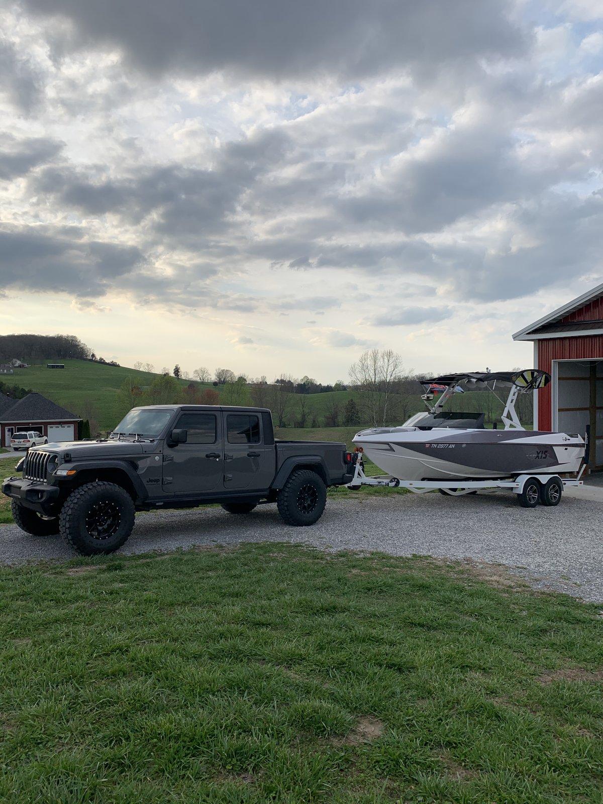 Jeep Gladiator Just Towed My Boat Roughly 220 Miles DB313DB9-9646-49A5-86D0-828D453A90D9