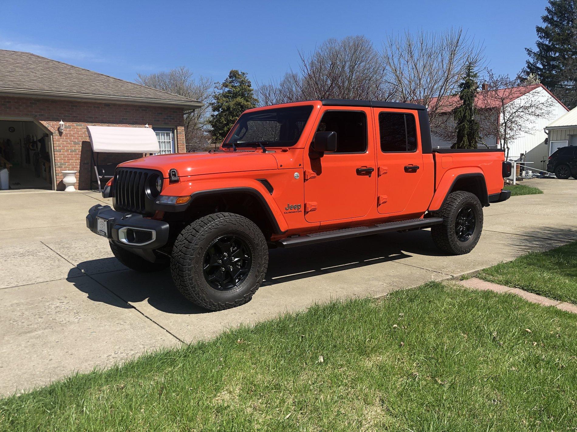 Jeep Gladiator Leveling kits and body lift kits IMG_7568