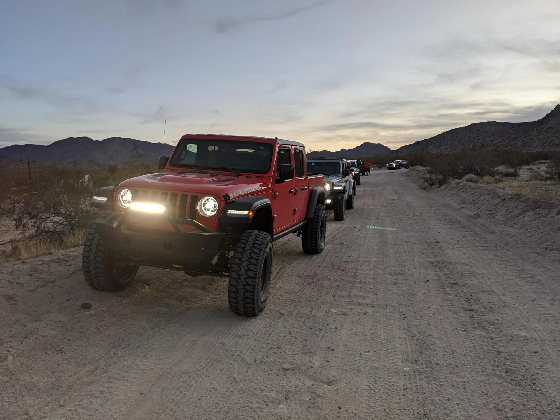 Jeep Gladiator Lets see all those Gladiators with lifts and bigger tires! jlXxpAf
