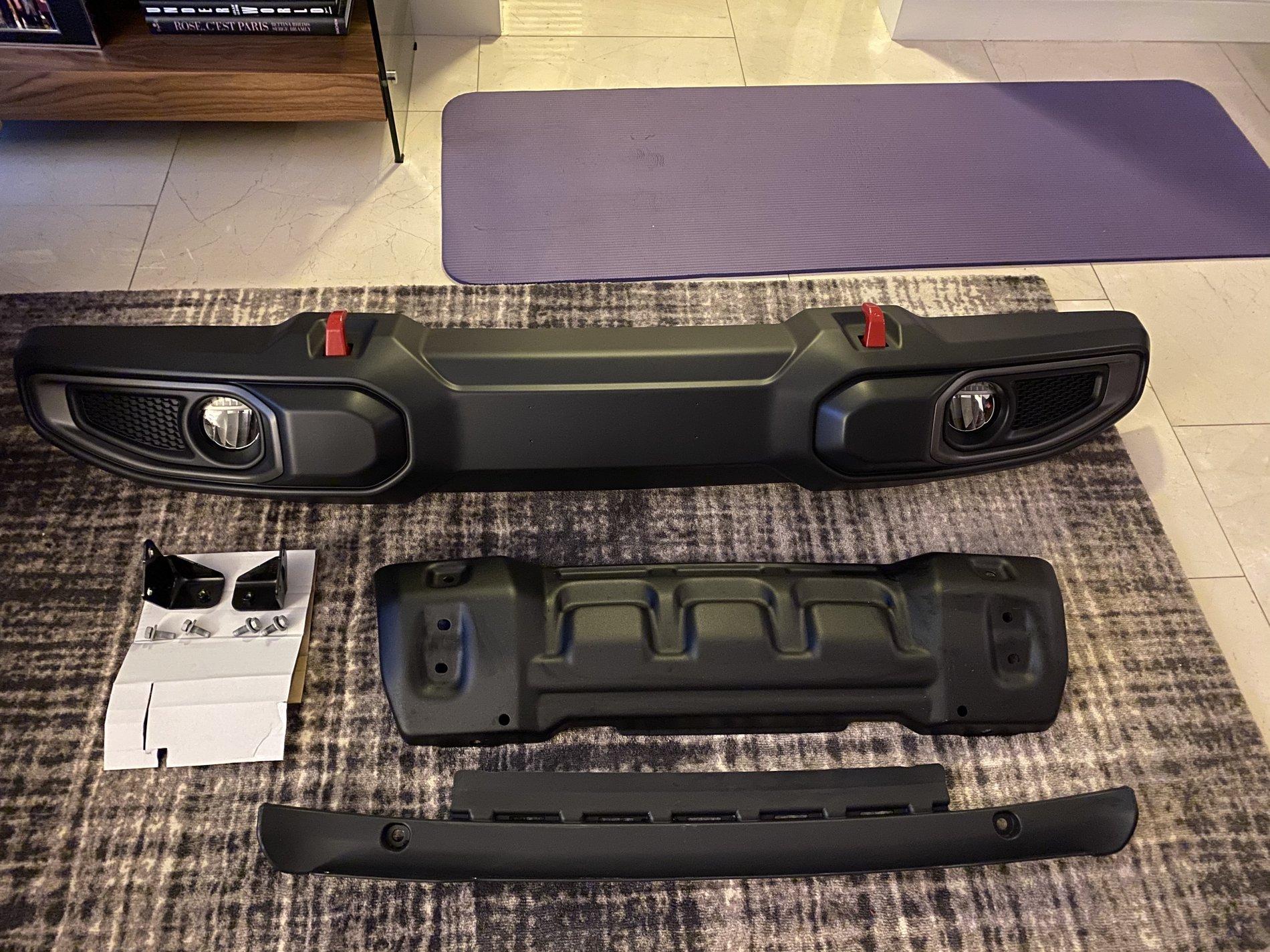 Jeep Gladiator Updated! New Plastic Rubicon Front Bumper, Skid Plate, & Brackets! IMG_1541
