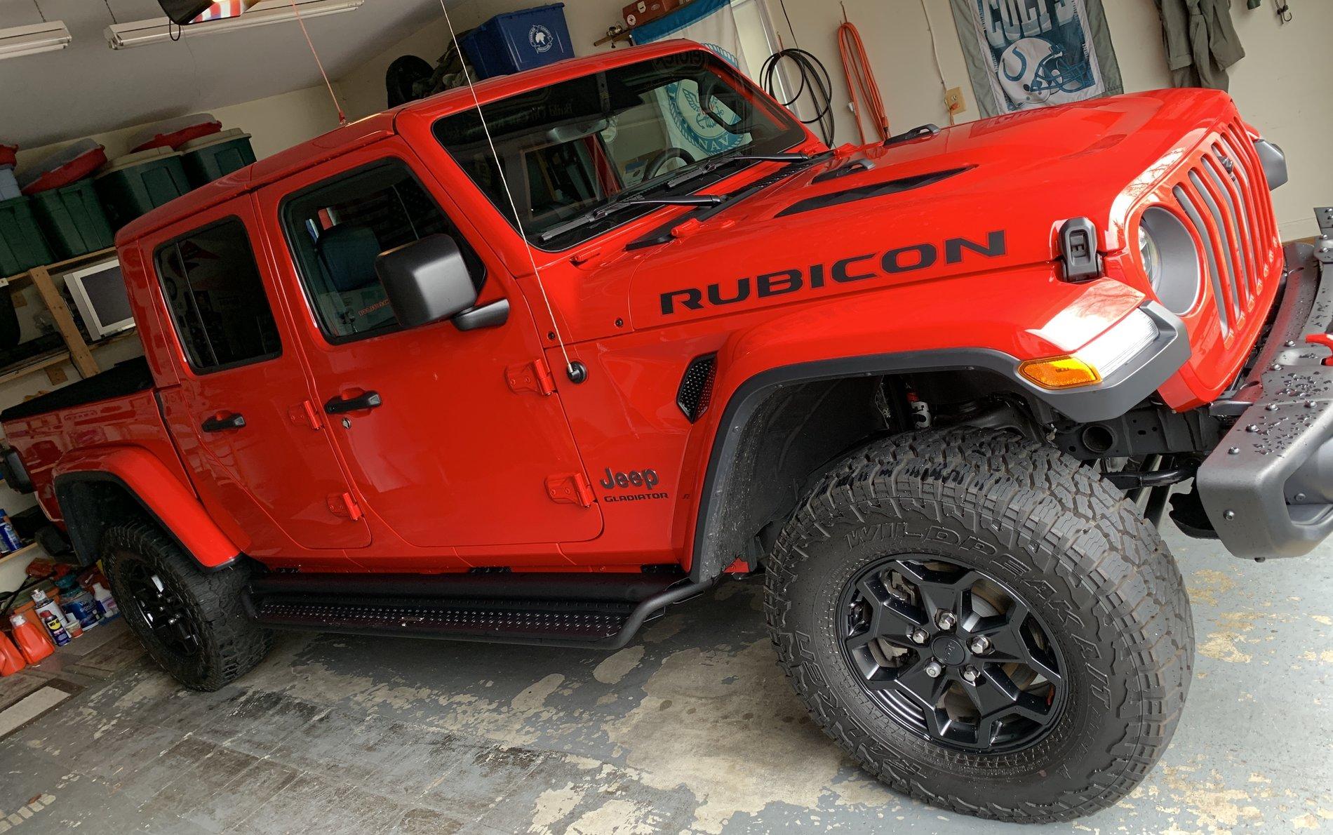 Jeep Gladiator OK Red B29B7C09-865E-41BA-9035-5D863A6D4A2B_1_201_a