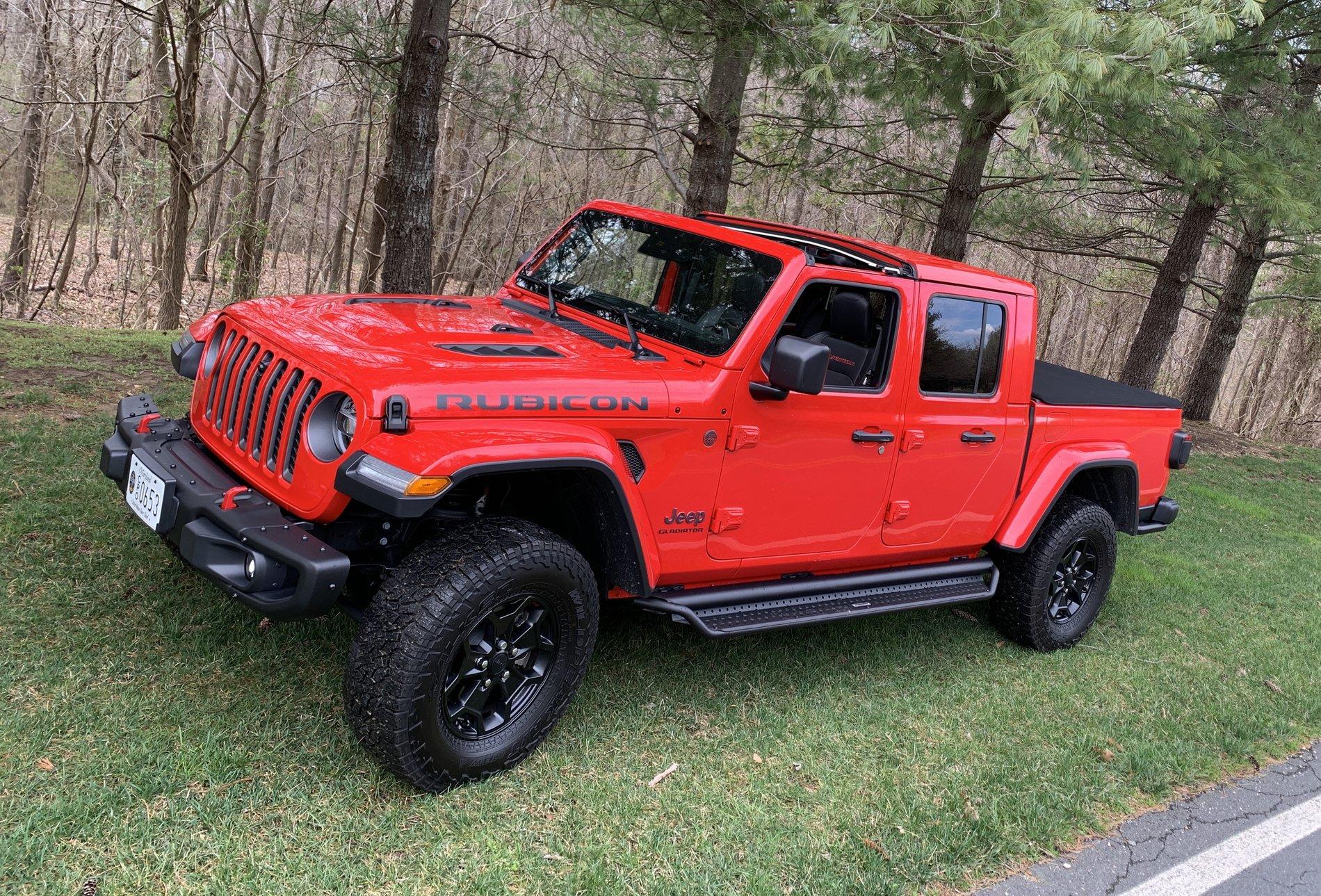 Jeep Gladiator OK Red 7A38DE85-4B7B-4EDD-A636-E78B2A2D820E_1_201_a