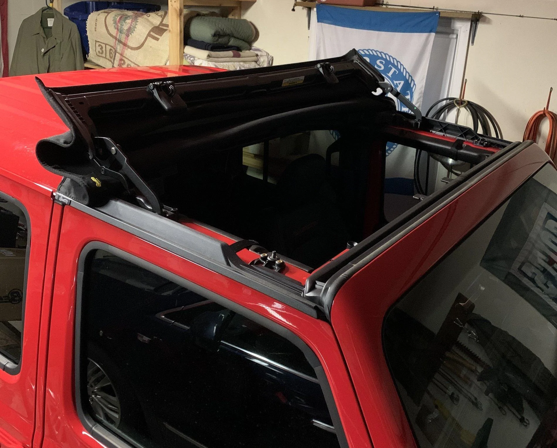 Jeep Gladiator OK Red 1A9E244A-BE43-4E67-AE28-150C1E0EE58E_1_201_a