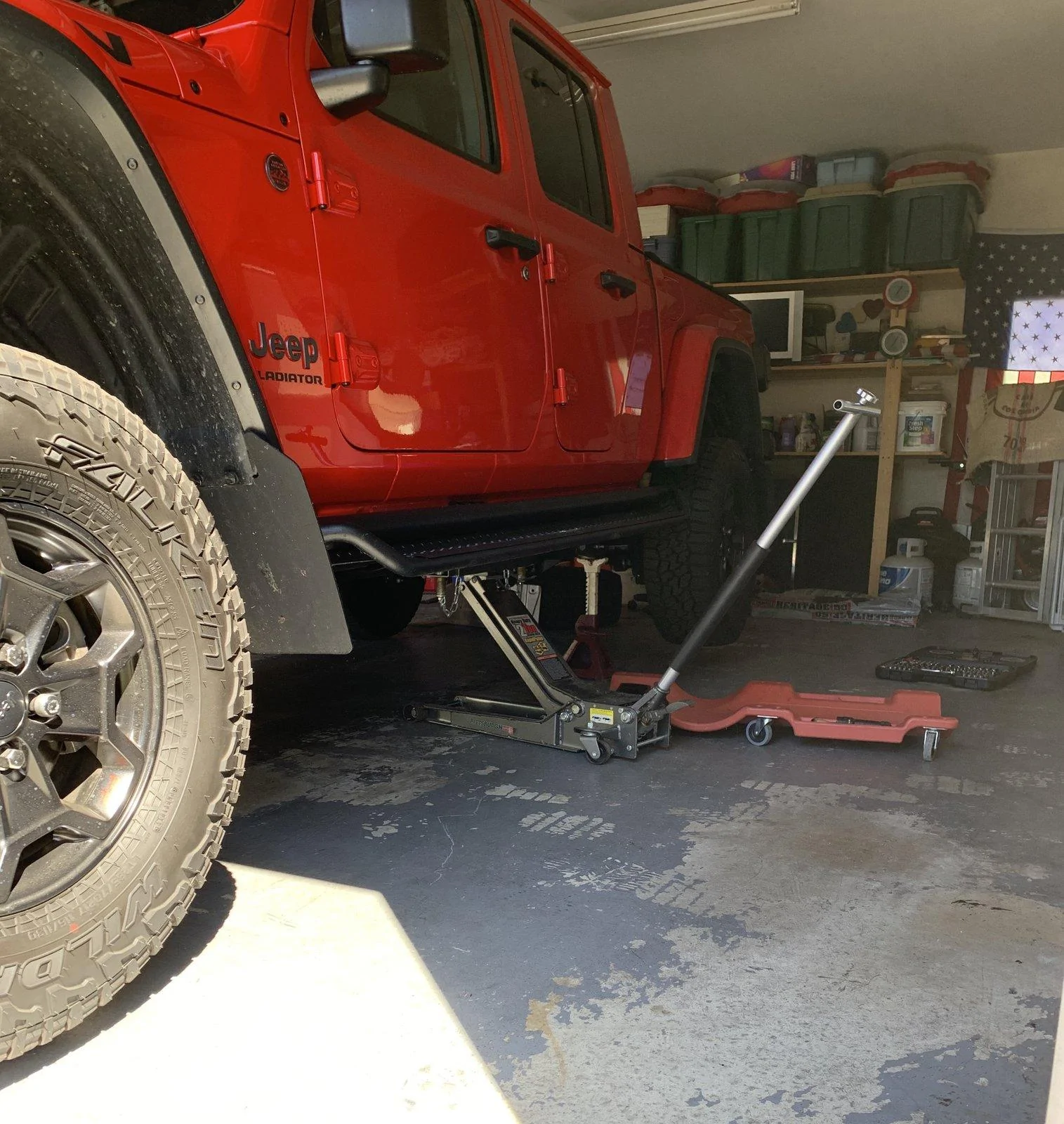 Jeep Gladiator OK Red E0DA68AD-156F-4AE8-A5C7-23FBEB37C5CC_1_201_a