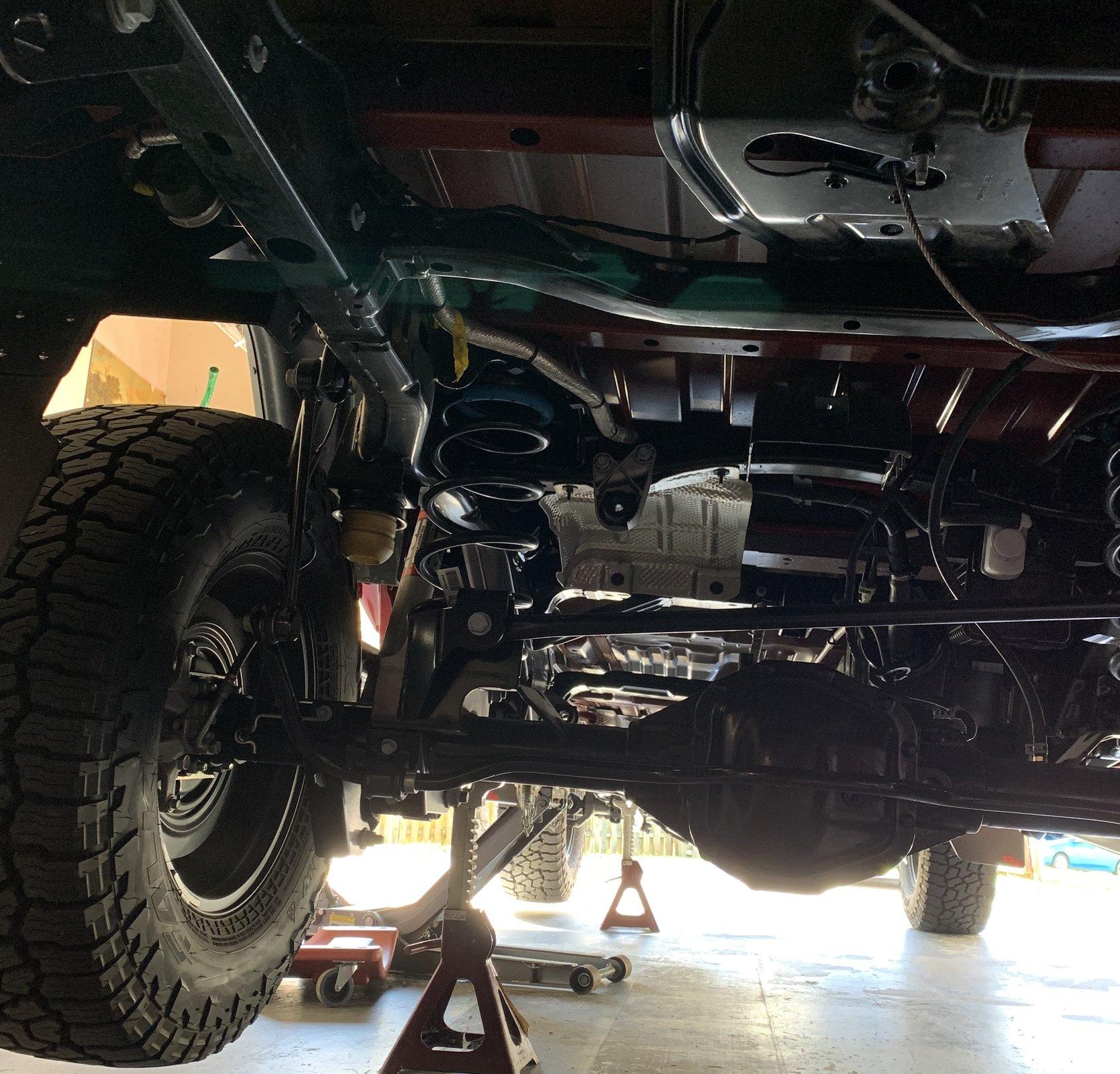 Jeep Gladiator OK Red A37BD250-FD15-42E8-BDC7-1BE13C31C825_1_201_a