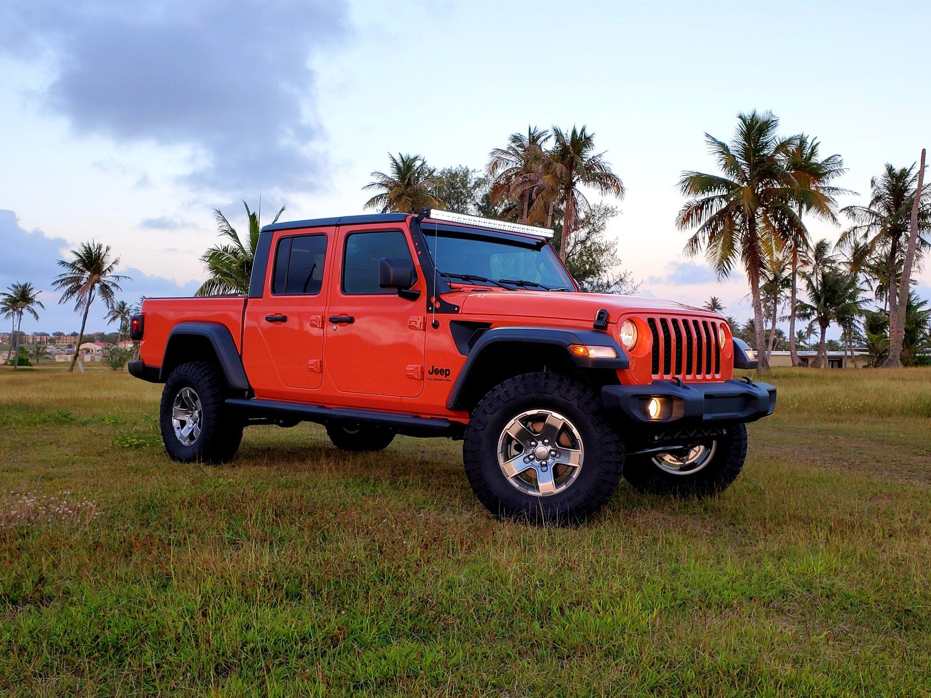 Jeep Gladiator SPORTICON a Sport S built for the Rubicon trail 20200406_204010