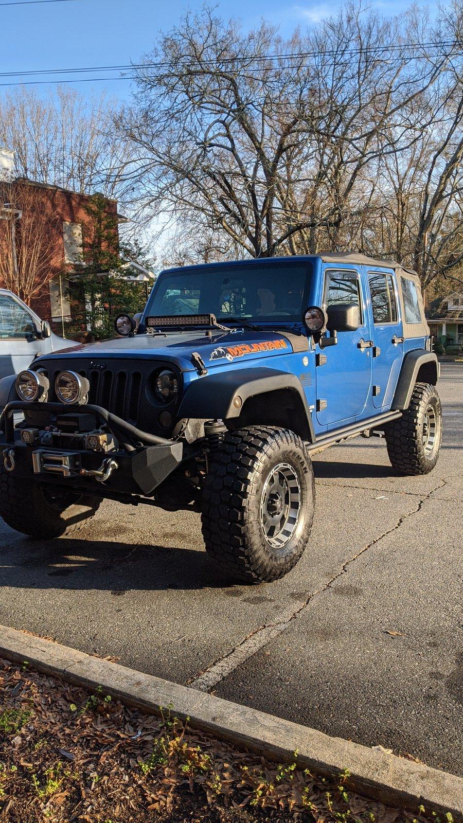 Jeep Gladiator Looking for pics of between 1.5 and 1.75 inch wheel spacers MVIMG_20200209_165104