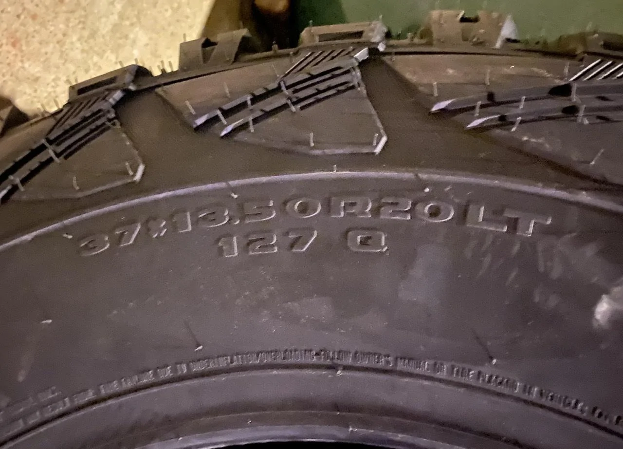 Jeep Gladiator 37” spare tire - list of tires that fit under the bed C4166F70-37ED-4BBC-A86F-2439126E63AE