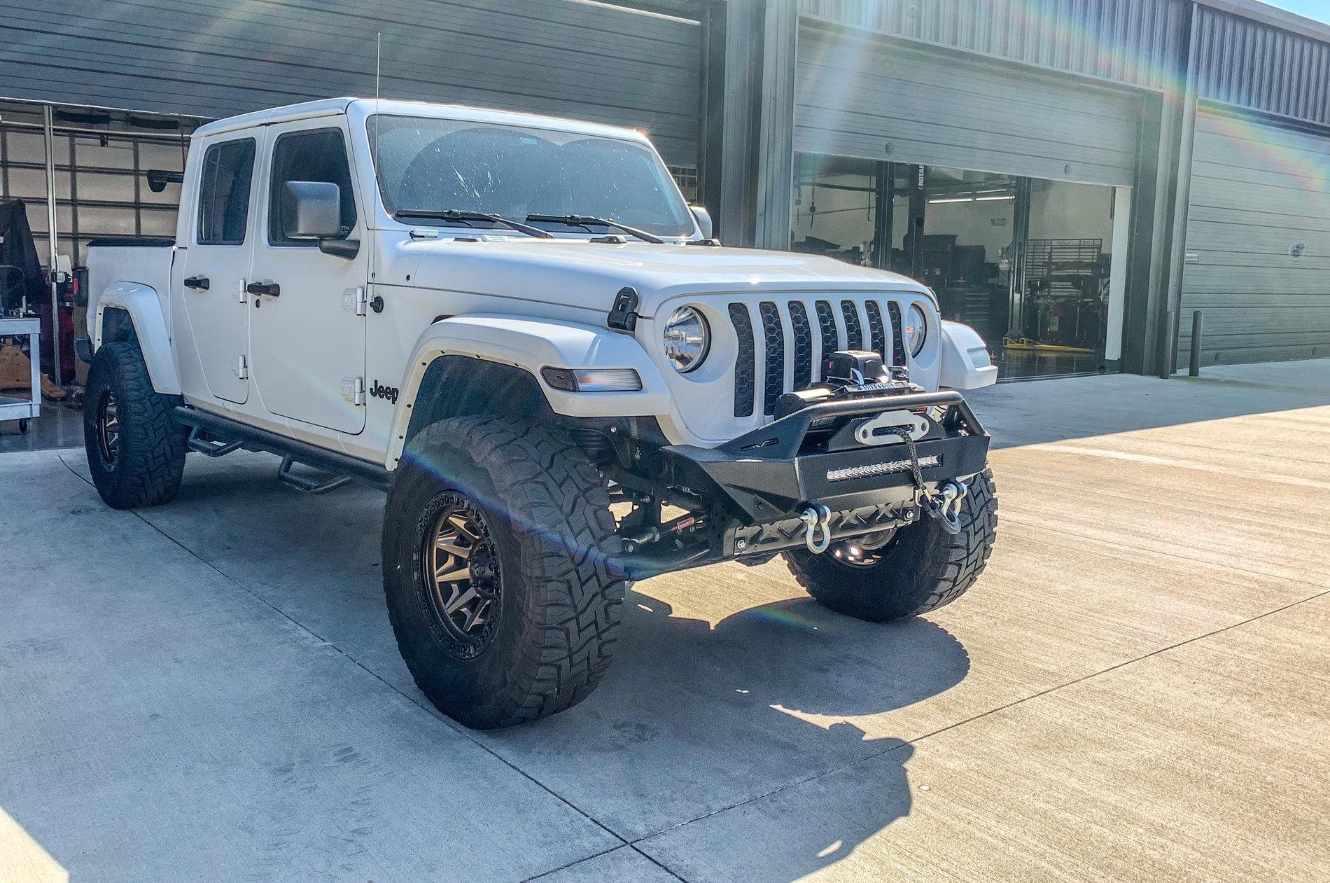 Jeep Gladiator Show me your front bumpers!! 9753A2BC-E698-4388-BFF6-45F7BD875587.JPEG