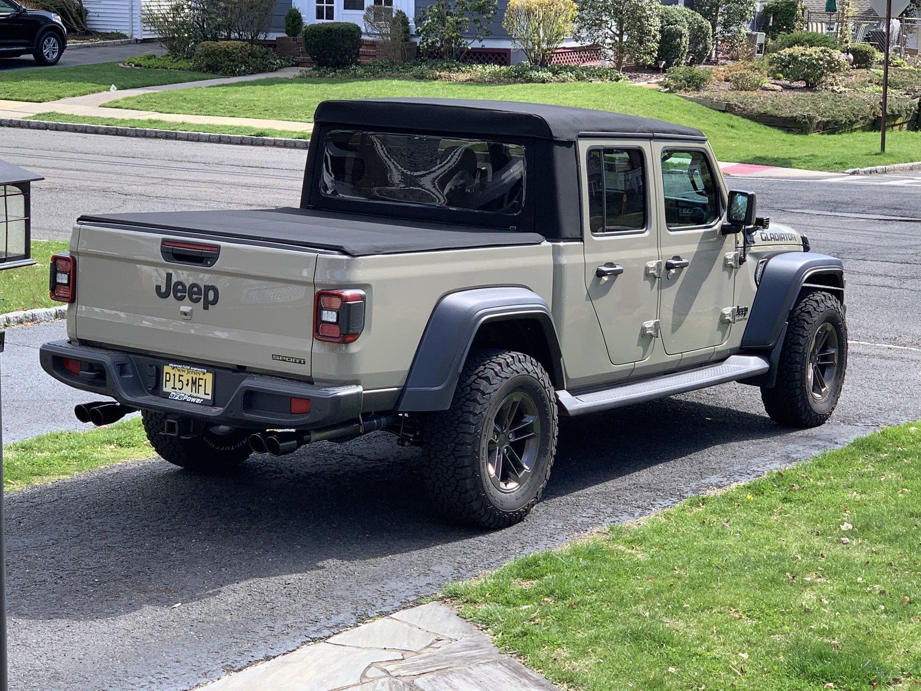Jeep Gladiator GOBI Gladiator JT Club 398F094D-D380-4043-88B5-7A4307493275