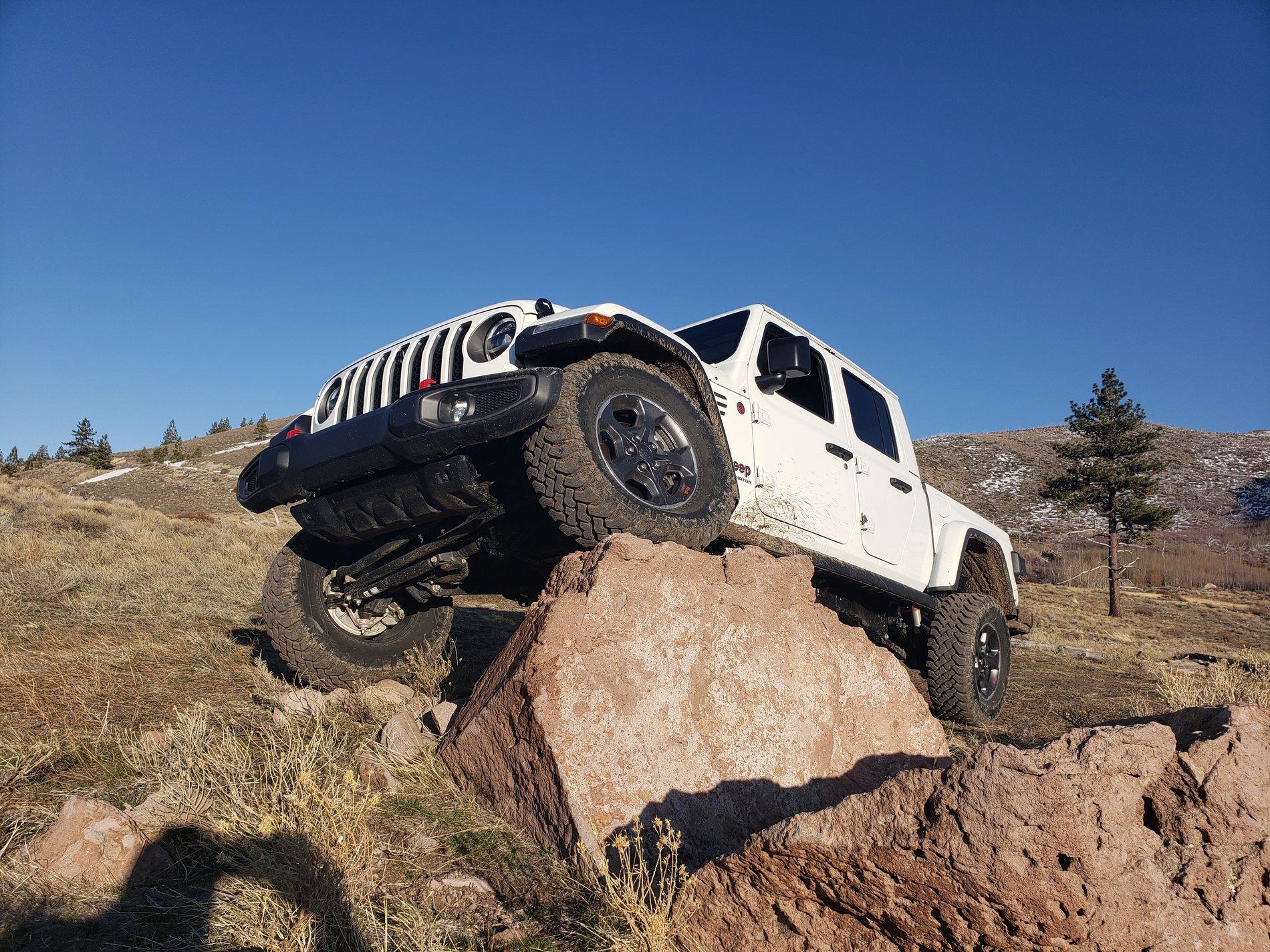 Jeep Gladiator Jeep Lift Kit and Fox Shocks Giveaway! 20200403_181306