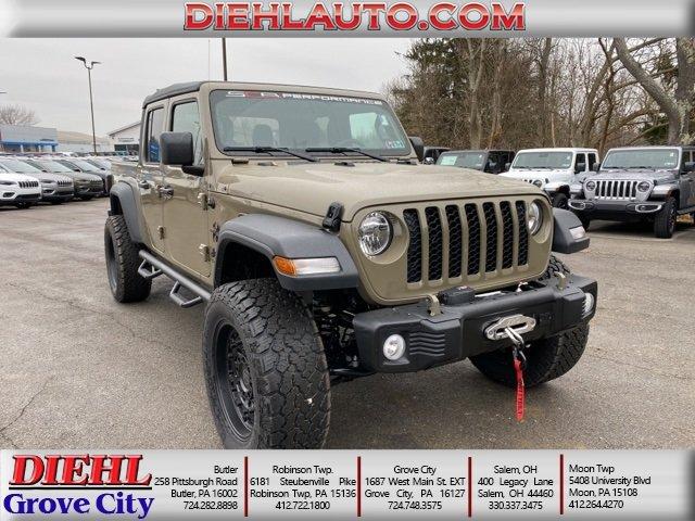 Jeep Gladiator Another wheel spacer question. 2020-jeep-gladiator-sport-s-gator-clearcoat-0
