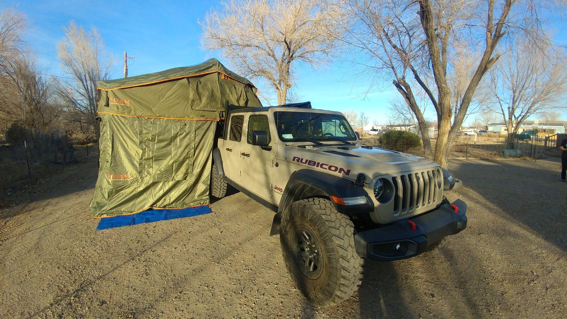 Jeep Gladiator ROAM Adventure Co. Vagabond Series Roof Top Tent RTT 1219191520