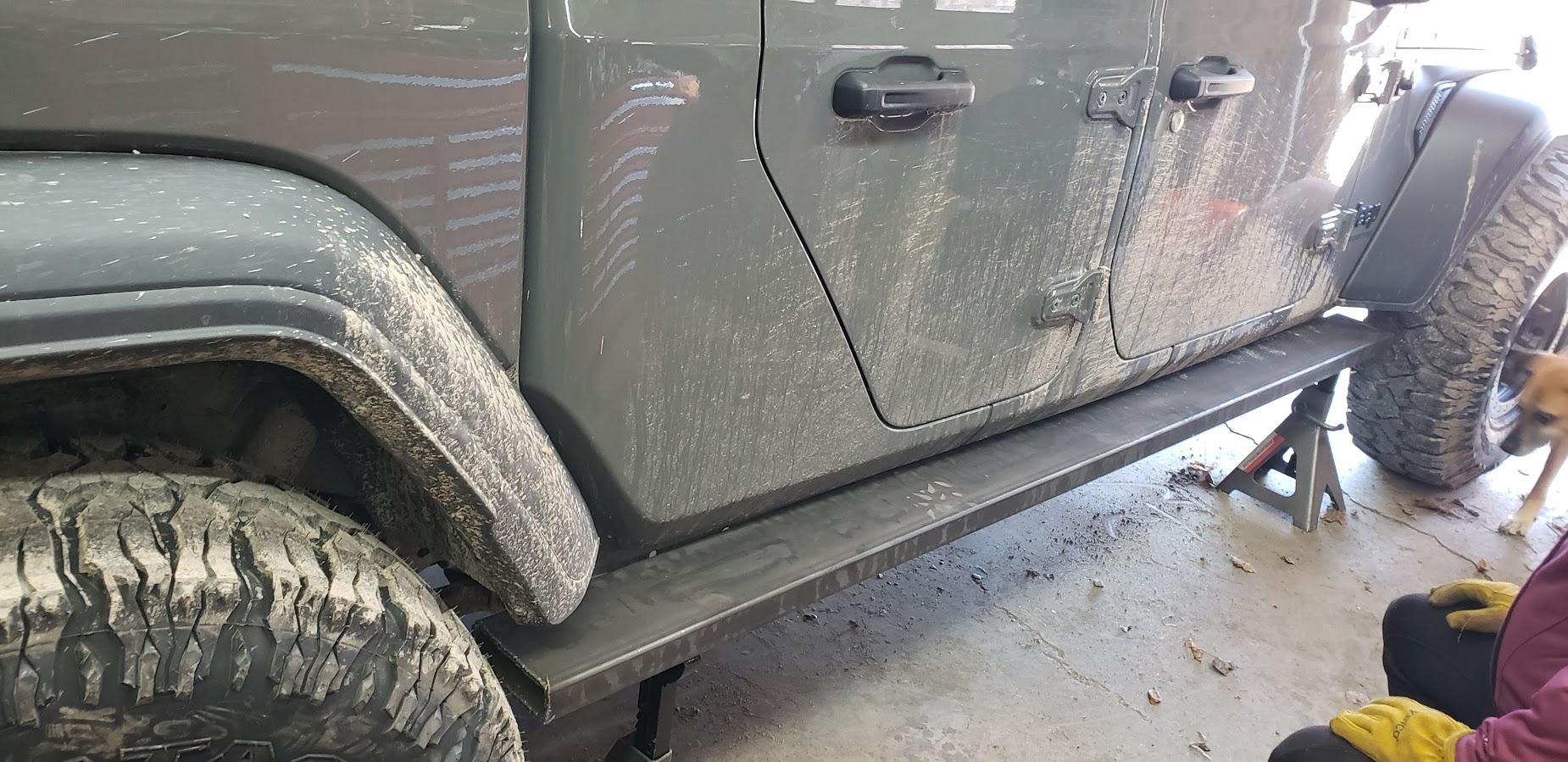 Jeep Gladiator Invictus Off Road Build BUMjh9UlFFQg2Sha6hN-HTQDIGamr4lDj9k0-nvmcaRdkKsqZsR9JKCCIPuSHS8Ic9kP3oy824Bq-voQsg=w1850-h899-no