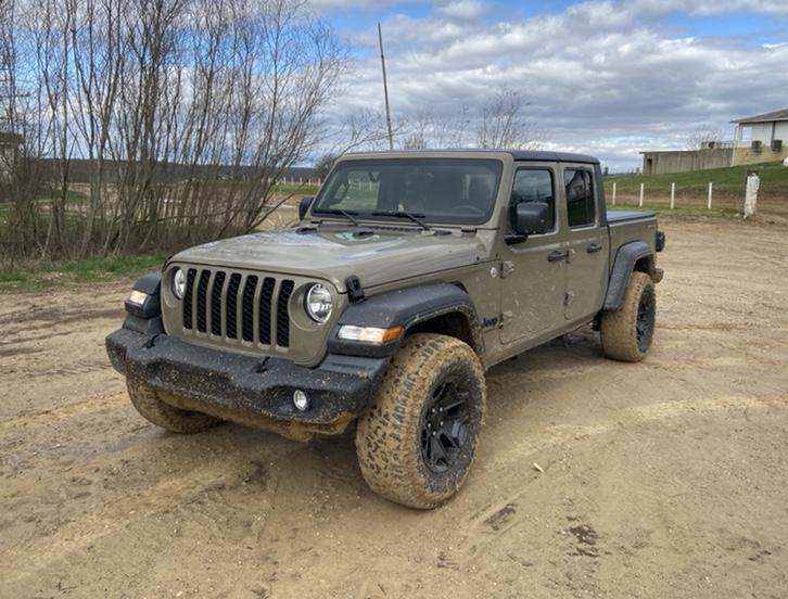 Jeep Gladiator Took Delivery of Your JT? Sign in Here! 58B3D36C-063E-46F8-B1E8-3A89E46417B7