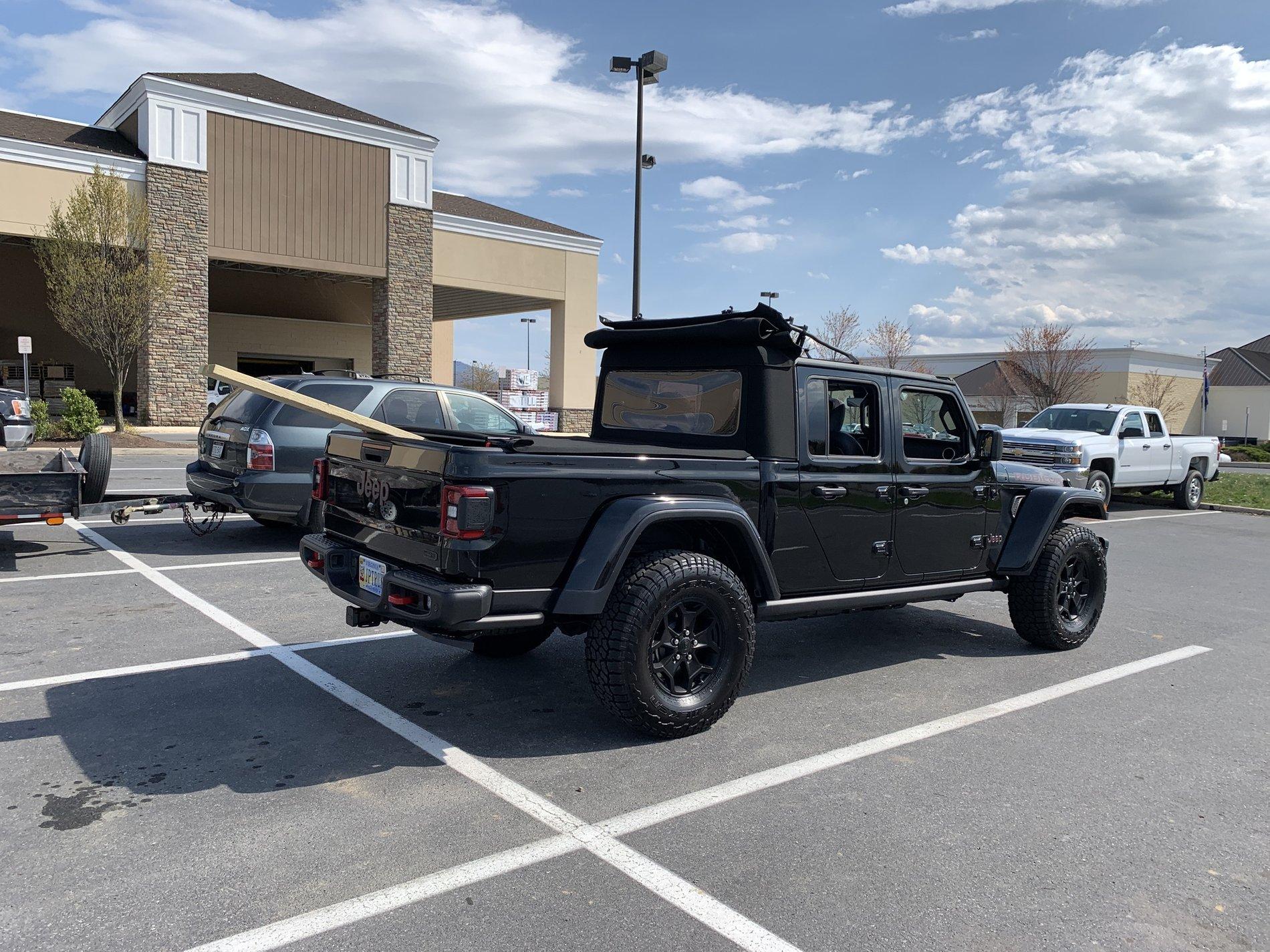 Jeep Gladiator Man bun? 441AA2AE-CFA5-495D-955C-CB117723766C