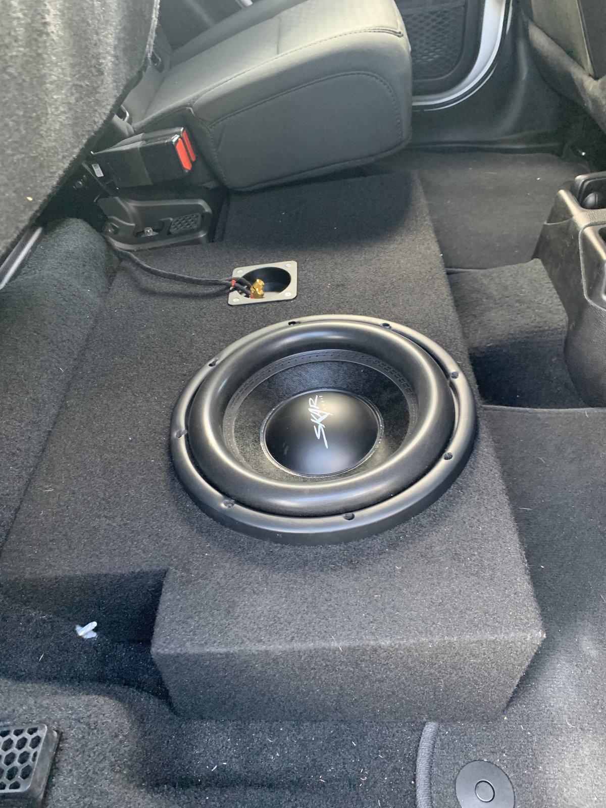 Jeep Gladiator Underseat 10in subwoofer box $150 37EAFA92-796F-4E10-9CC8-5E533A704973