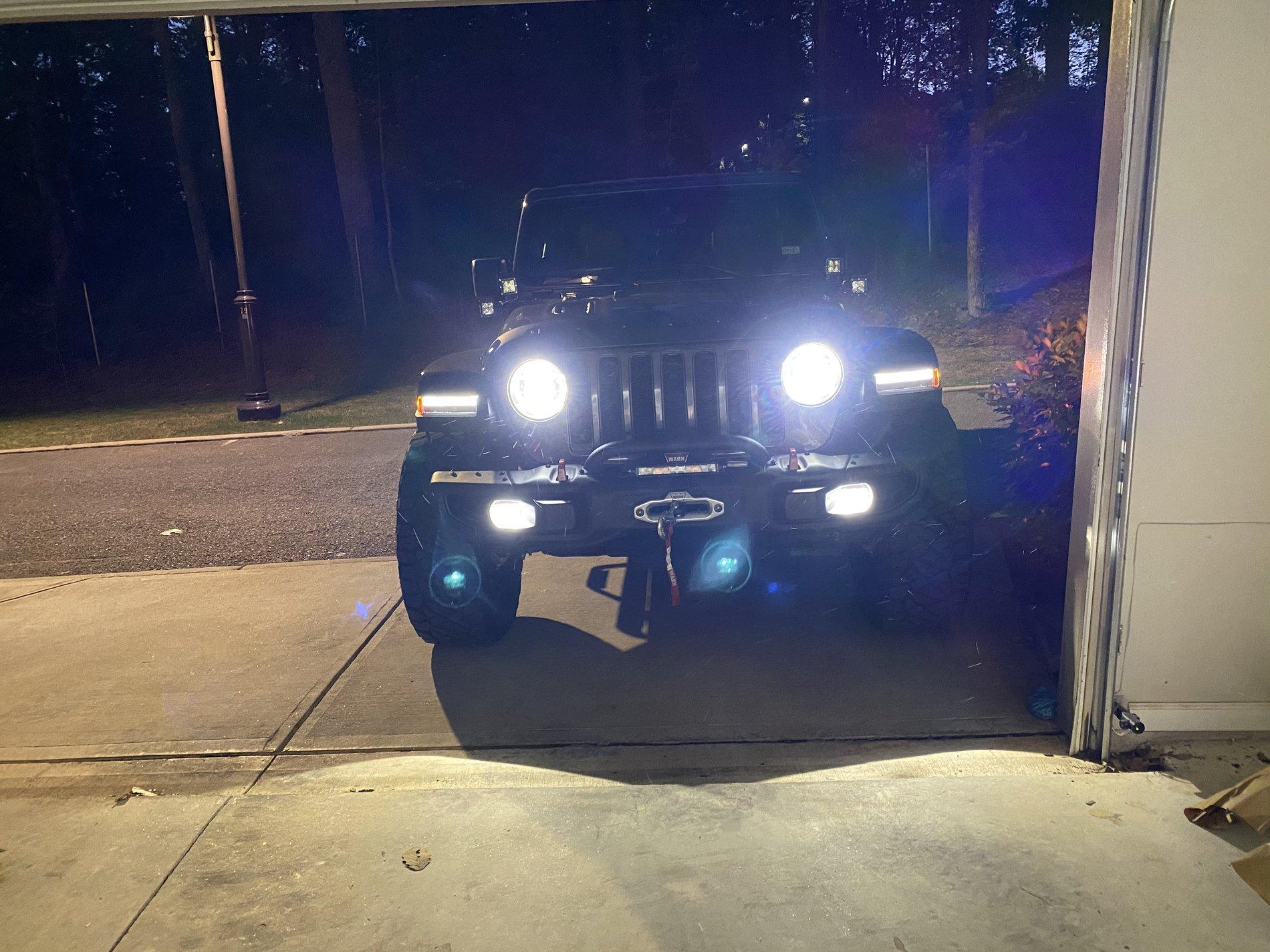 Jeep Gladiator When headlights just aren’t enough 6A0A7DDB-7B11-43BE-9524-1EEB344CAEB5