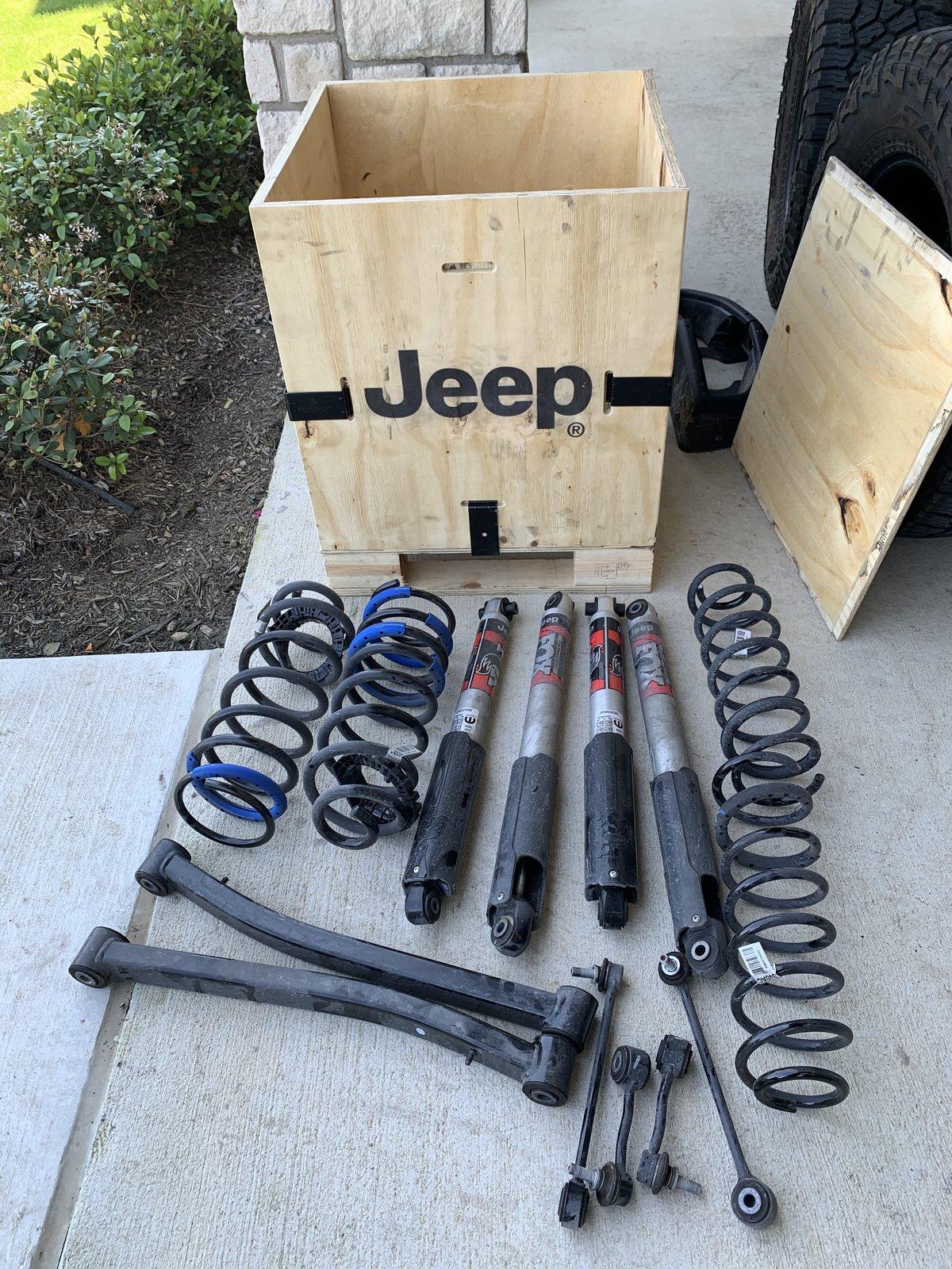 Jeep Gladiator Rubicon Take off suspension and crate D4E2A6E1-8EC5-4418-8686-6D0A690718CF