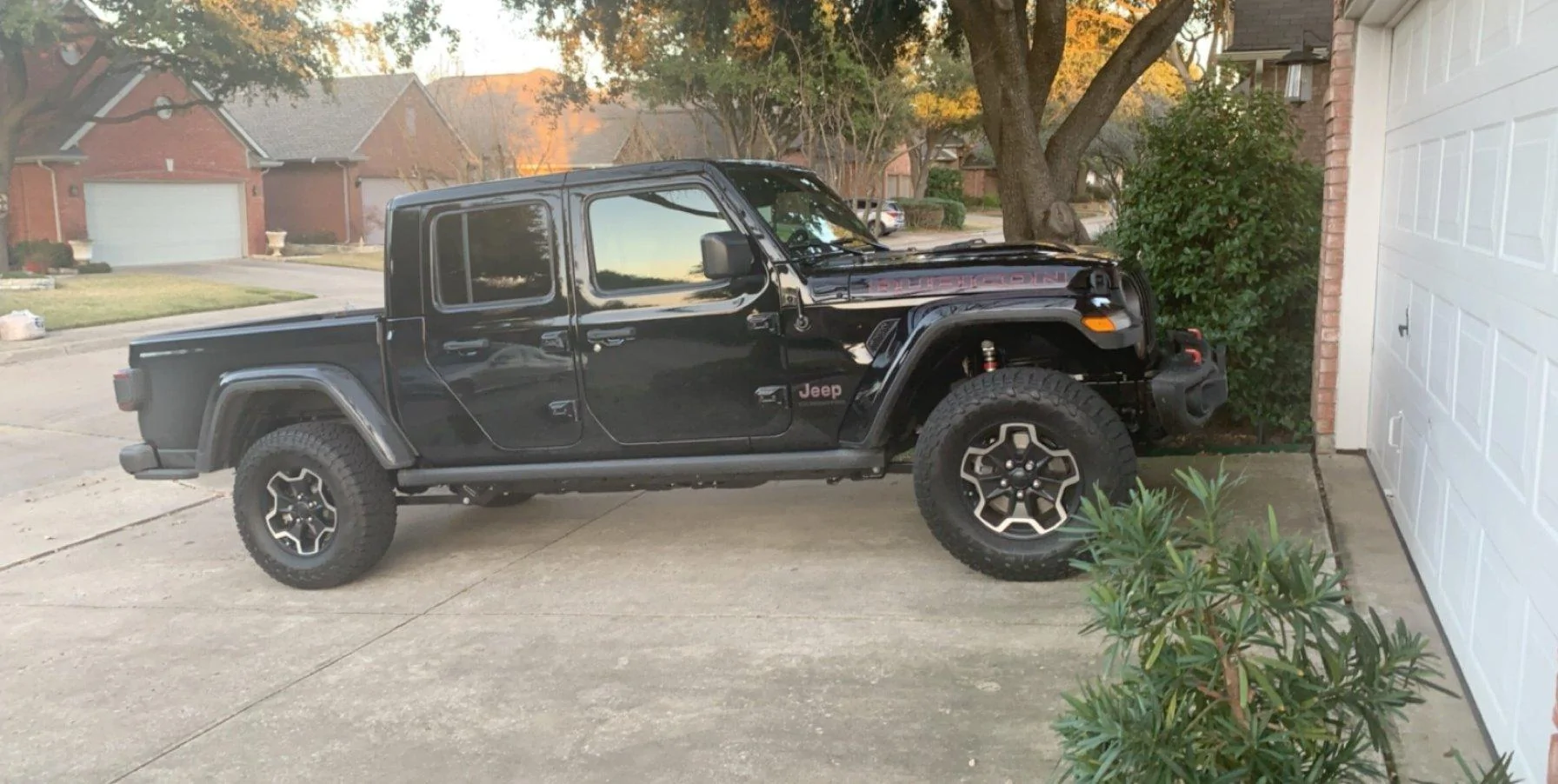 Jeep Gladiator 5 falken wildpeaks AT, rubicon take offs C9672695-4A31-4DA6-A25D-9FCEB04086F5