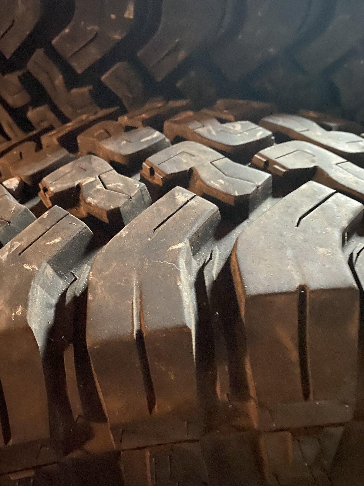Jeep Gladiator 5 Rubicon Takeoff Falcon Wildpeaks MT, NO TPMS $1000 A0271AAD-494F-4B78-A5E7-B09DD0B83CF0