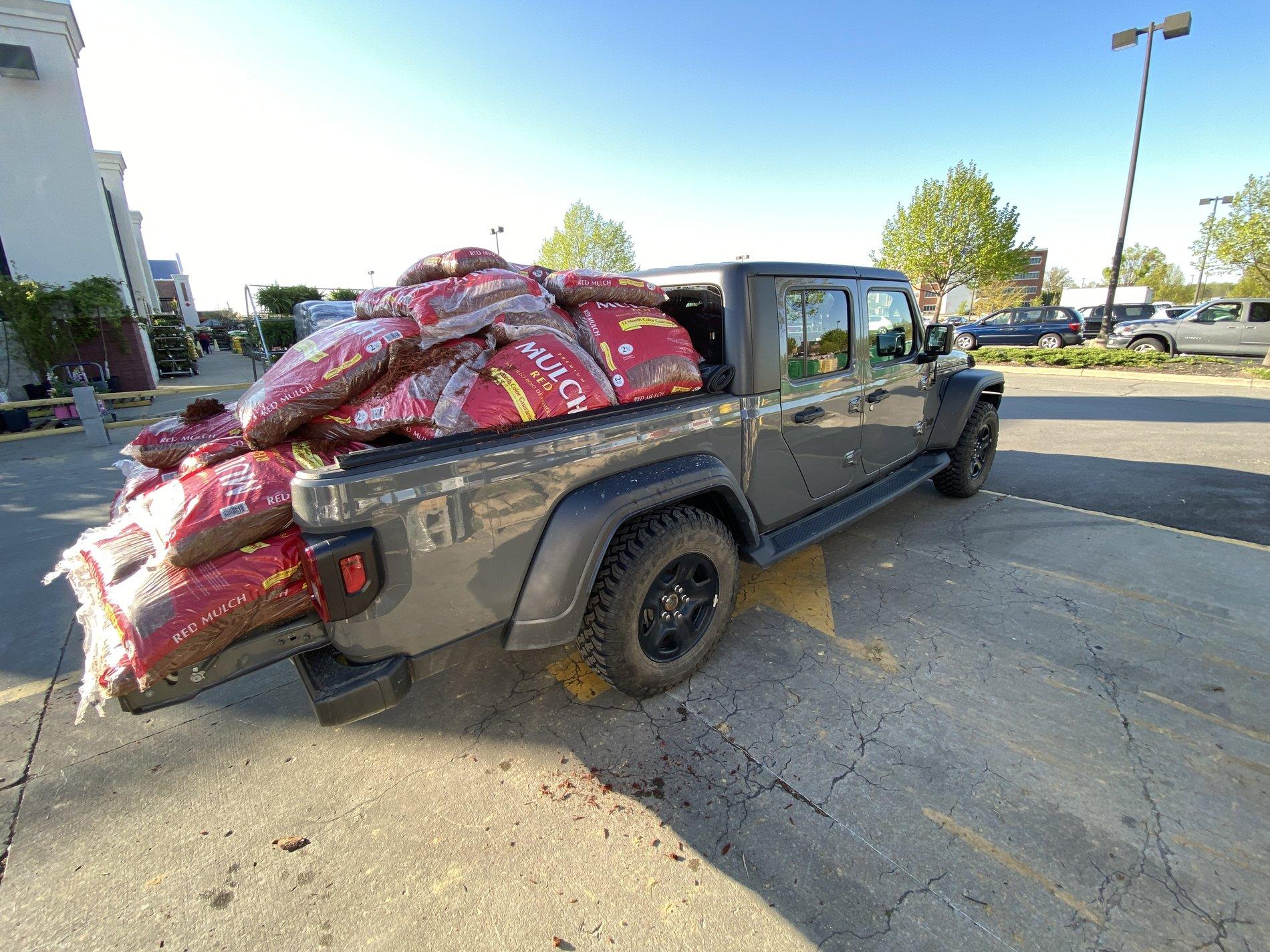 Jeep Gladiator Post your payload pics! 4A491DC7-140F-4FB7-9E45-58FB904B5D37