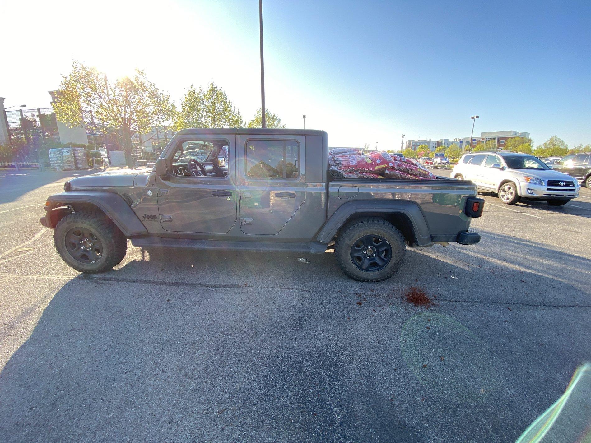 Jeep Gladiator Post your payload pics! 373824CB-43CD-4E2E-AC65-5FEAACE9A5A8