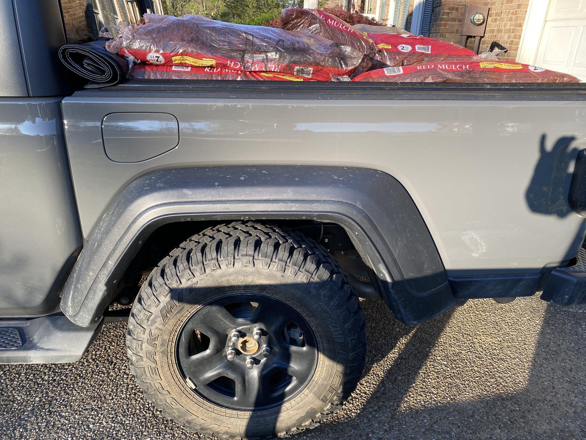 Jeep Gladiator Post your payload pics! 4422A183-1F6F-4893-A9BA-573BBF16B69F