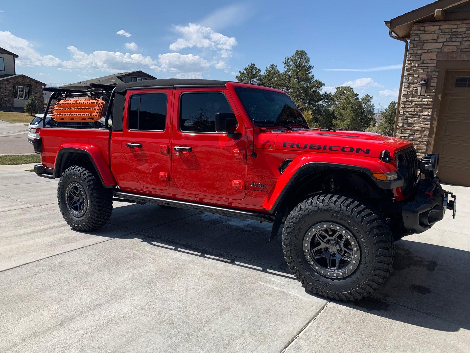 Jeep Gladiator FIRECRACKER RED Gladiator JT Club IMG_5108