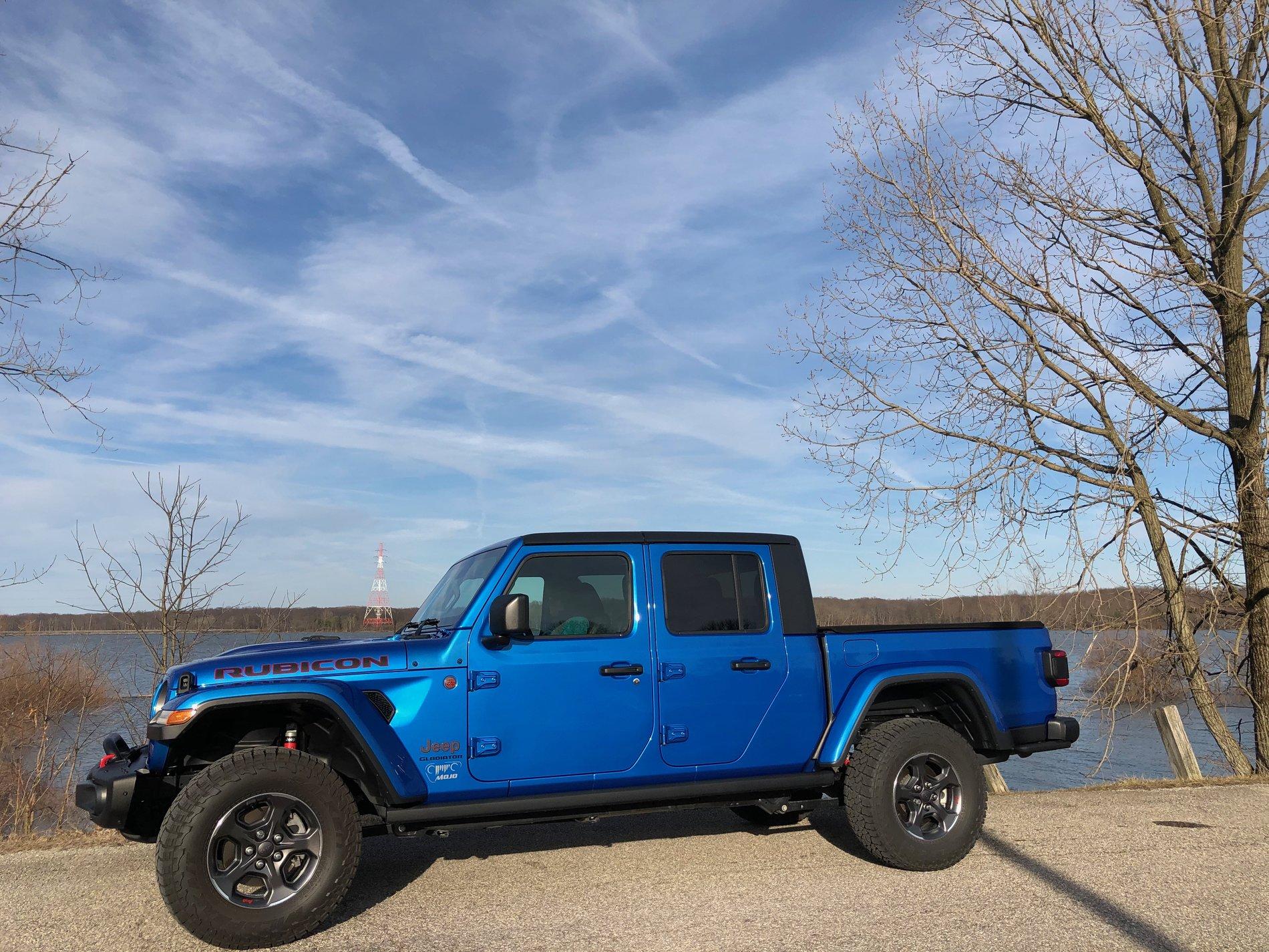 Jeep Gladiator HYDRO BLUE PEARL Gladiator JT Club IMG_5839