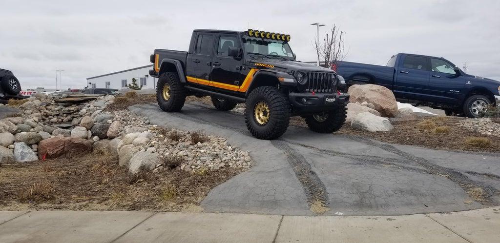 Jeep Gladiator 'Retro' Graphics Option? kpo92xbud8s41