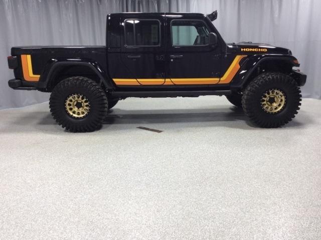 Jeep Gladiator 'Retro' Graphics Option? 26146f08479a000b44aca6fc243aa033x