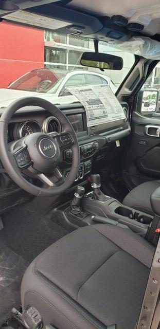 Jeep Gladiator Hello from Miami, Florida. This is my Jeep gladiator bought on 3/30/2020 EE8DDBC8-5276-4E47-BEF8-0EBE2E3F8C38