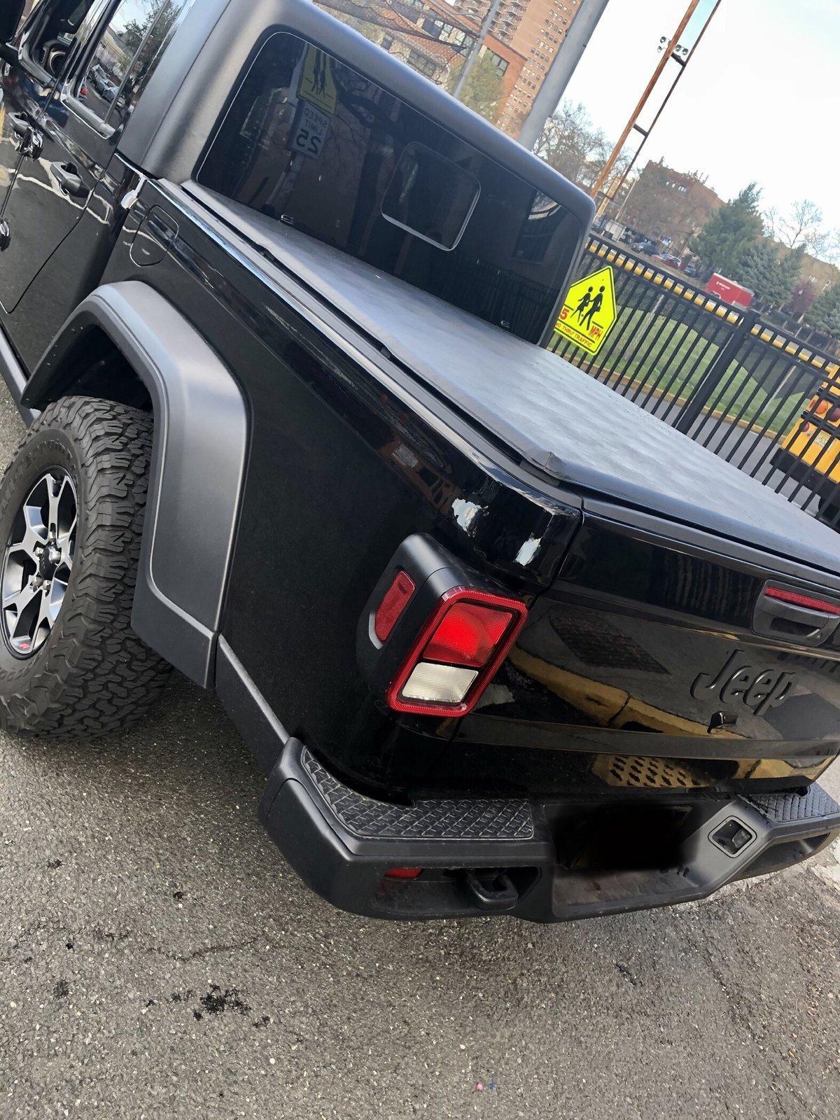 Jeep Gladiator WTS OR TRADE tri fold soft for roll up cover!! F88A1FEA-3302-447E-8DD0-45DACD175EFF