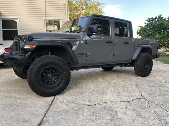 Jeep Gladiator Skyjacker 2.5 lift! DCE97C5E-2EA3-4E4E-AEB4-7AE72C39D78B