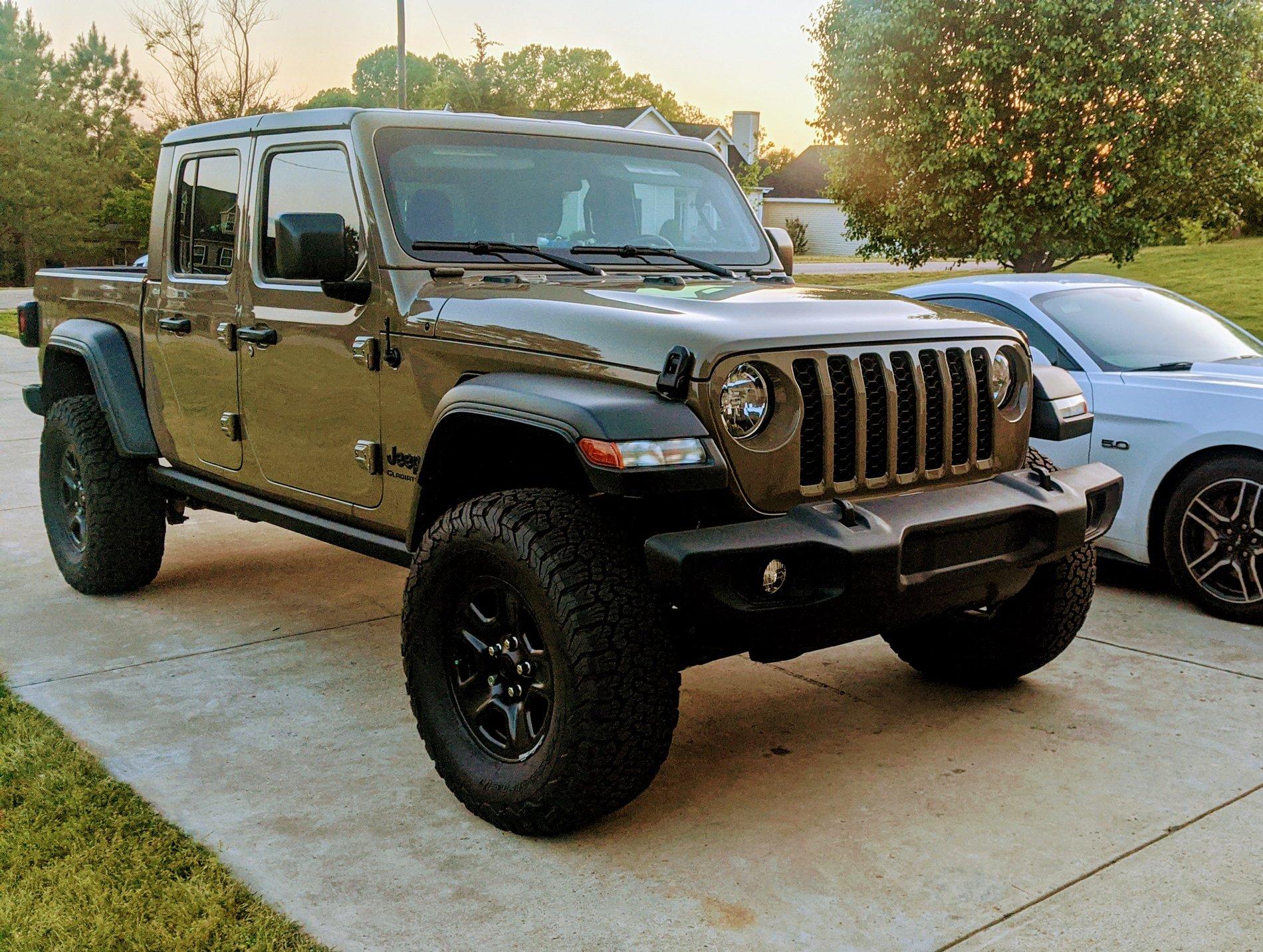 Jeep Gladiator Max tow with or without hood “Gladiator” stickers? IMG_20200411_195801