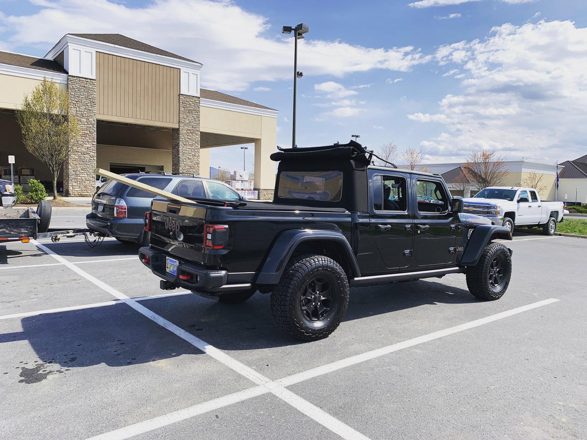 Jeep Gladiator Post your payload pics! FF36726B-F4F9-4827-A273-BEBDDF5A84F9