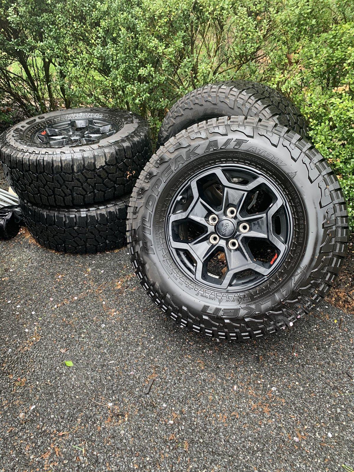 Jeep Gladiator Full set launch edition wheels and tires. EFF18DD5-95E1-43DF-A921-6CB73884C5A5